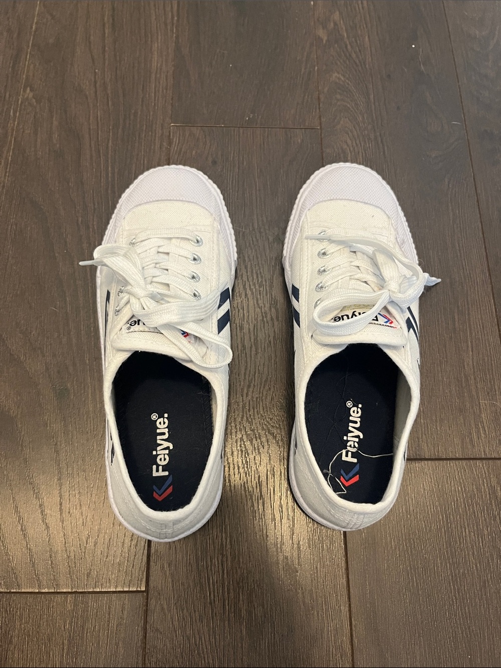 Feiyue 1920 White martial arts Canvas Sneakers, women’s size 7, like new - Picture 3 of 9